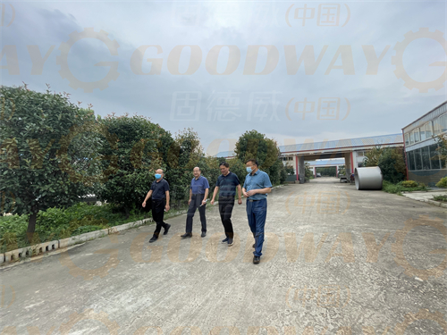 方城縣政協(xié)領導到固德威公司開展“萬人助萬企”調(diào)研活動 方城縣政協(xié)領導到固德威公司開展“萬人助萬企”調(diào)研活動