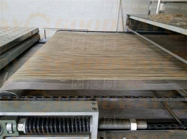 開(kāi)辦紅薯粉條廠挑選粉條機(jī)設(shè)備，用戶一定要看的3個(gè)問(wèn)題