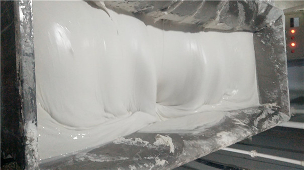 仿手工紅薯粉條機(jī)生產(chǎn)線是怎樣加工粉條的？漏瓢環(huán)節(jié)有哪些講究？